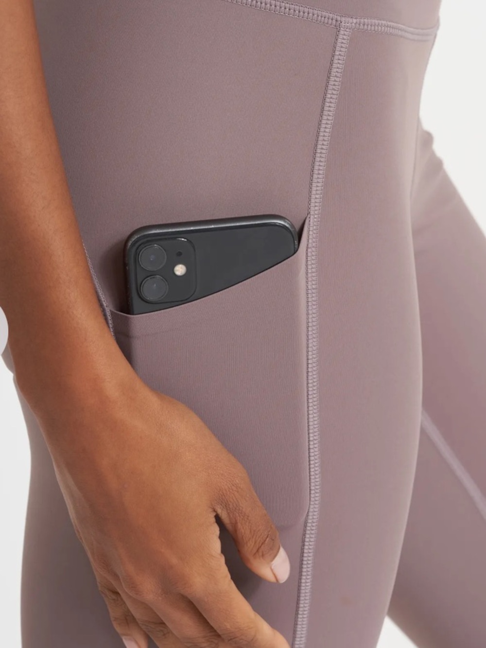 Vuori Legging in Mauve Taupe Hue - Picture 5 of 10